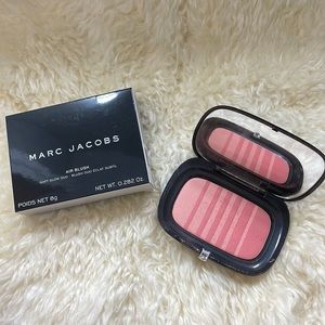 Marc Jacobs Air Blush in Kink and Kisses
